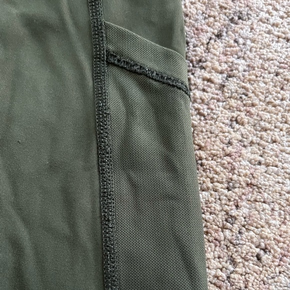 Aerie Offline Army Green Leggings - Picture 4 of 5